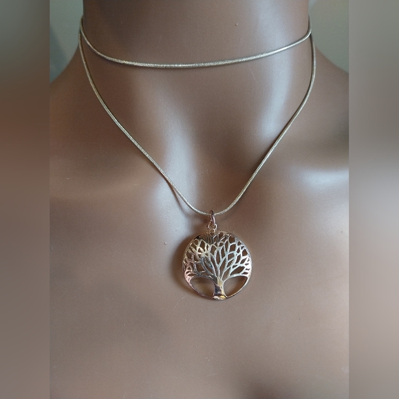 Jewelry - Sterling Silver Pendant Necklace